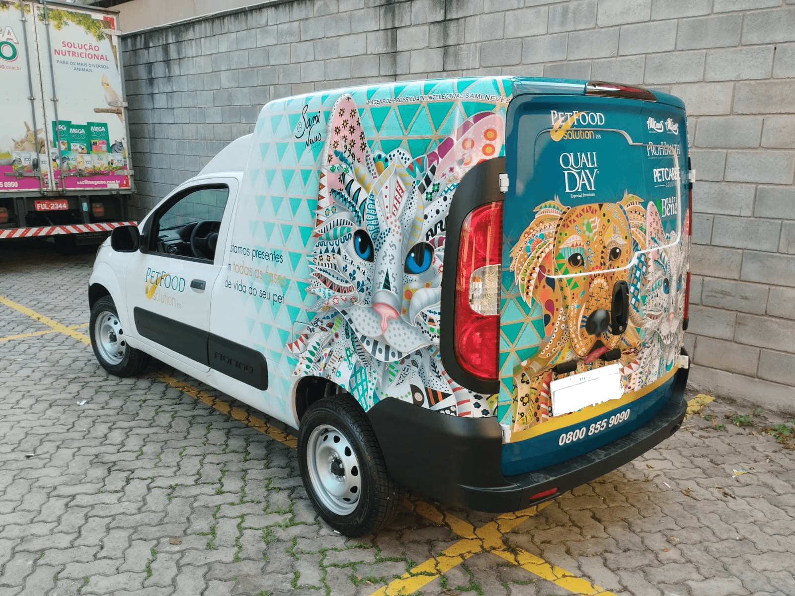 Envelopamento Automotivo: Seu Veículo em Destaque